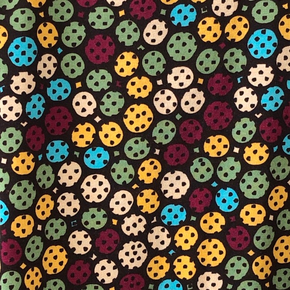 ⭐️ LulaRoe Geometric Multi-Colored Pattern Skirt Size: MEDIUM - Picture 2 of 8